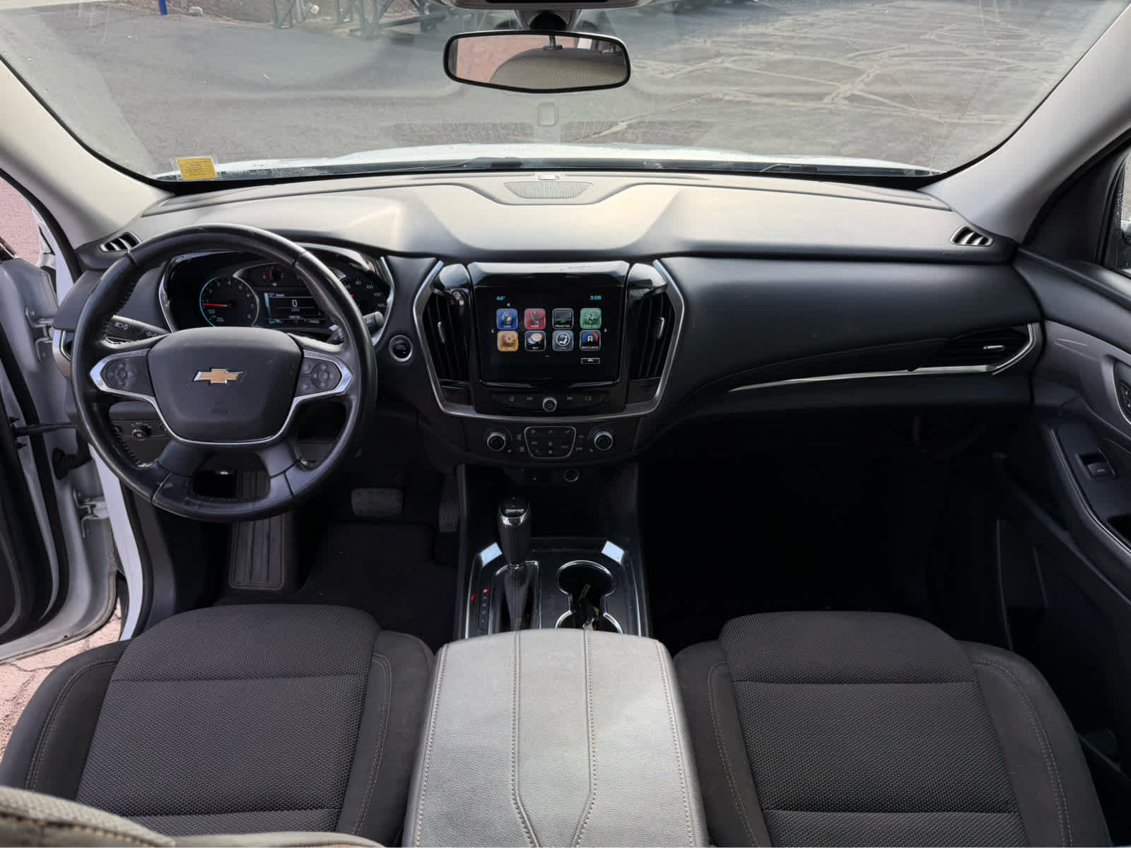 2018 Chevrolet Traverse LT Cloth