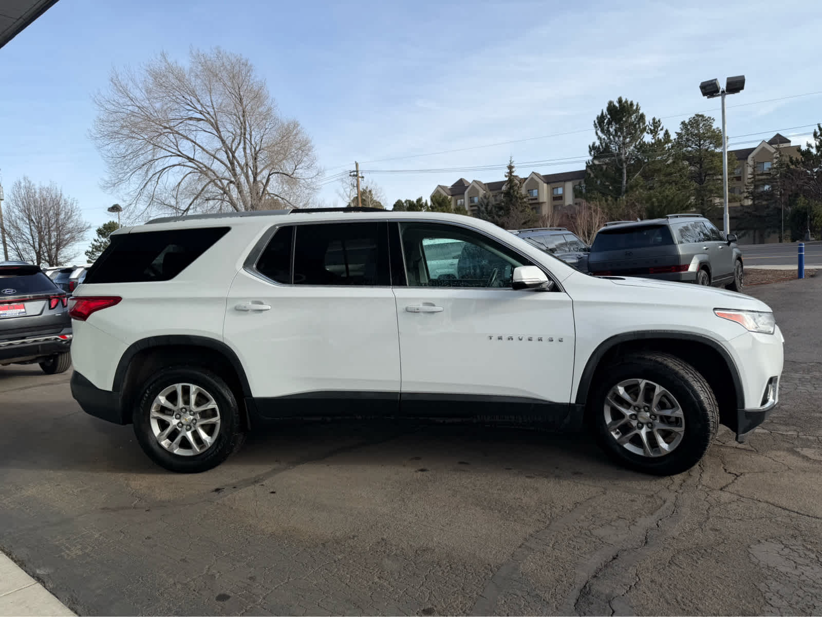 2018 Chevrolet Traverse LT Cloth