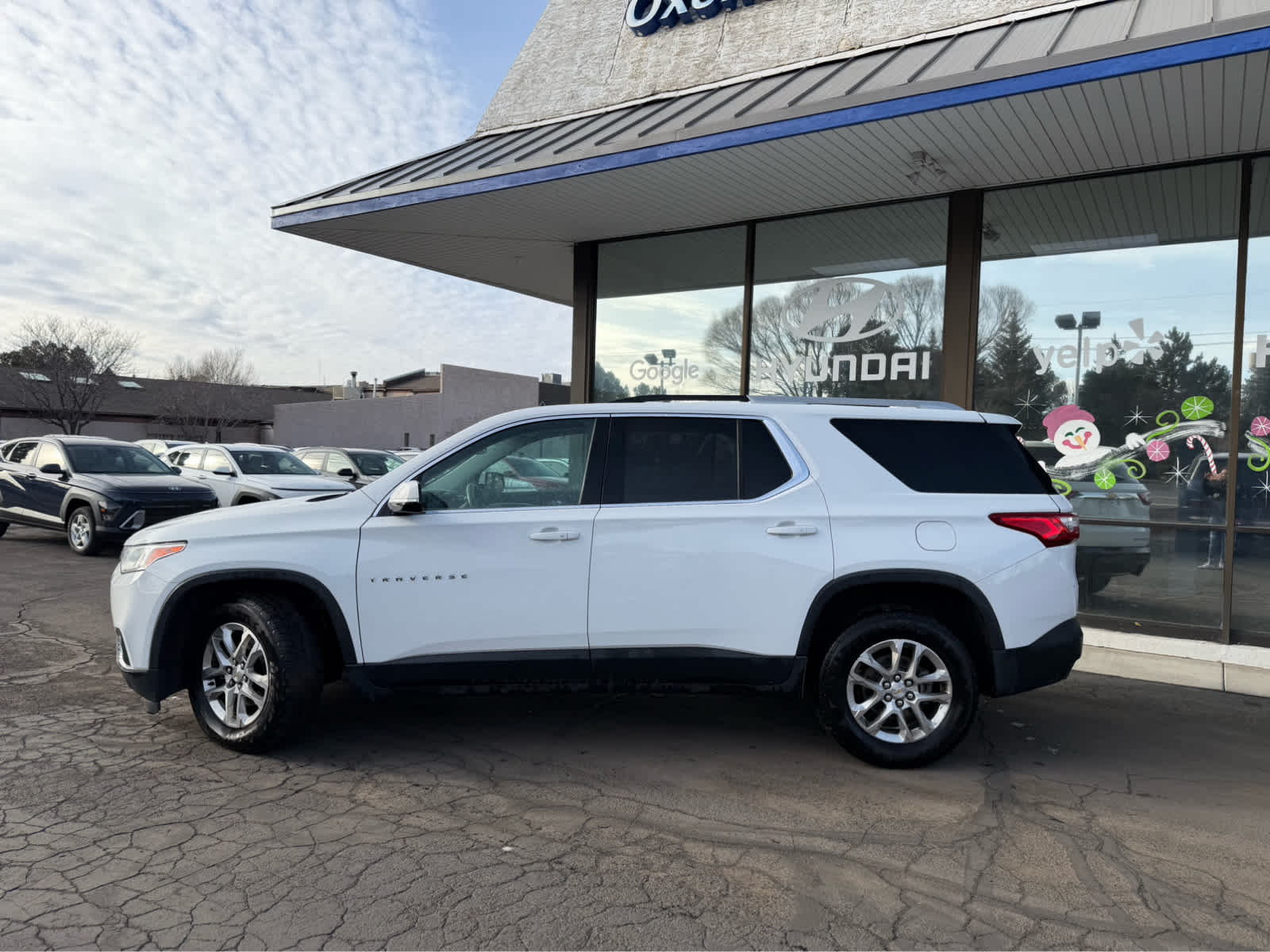 2018 Chevrolet Traverse LT Cloth