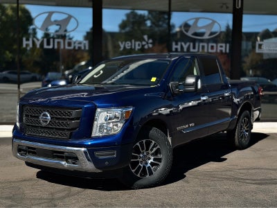 2020 Nissan Titan SV