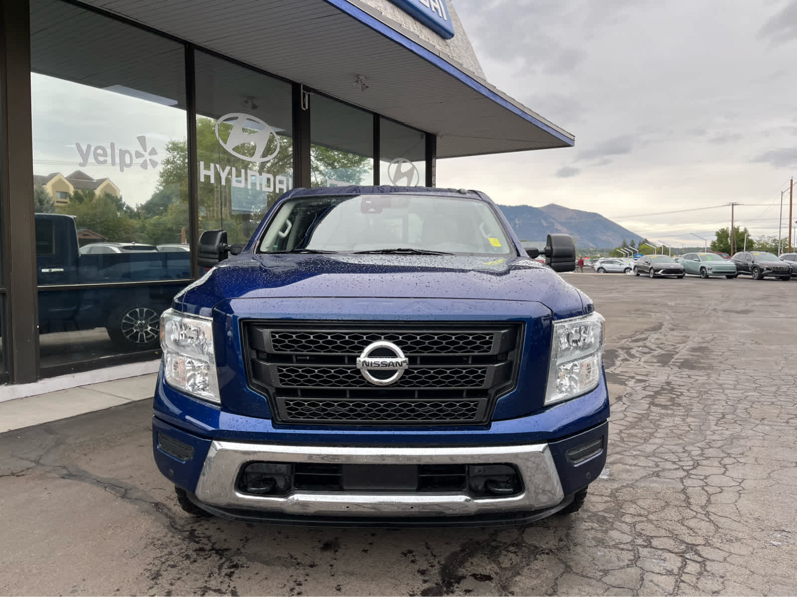 2020 Nissan Titan SV