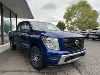 2020 Nissan Titan SV