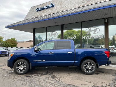 2020 Nissan Titan SV